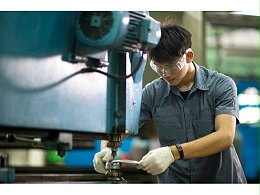 什么是河北五金沖壓件加工廠？模具鉗工的8大操作注意事項(xiàng)