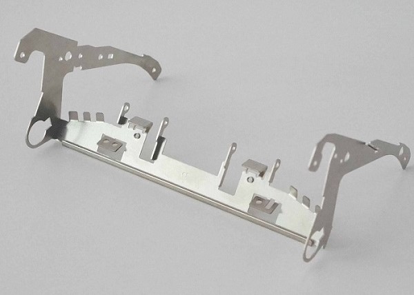 江西五金沖壓件加工廠，3類冷鉚模的常見問題及解決方法